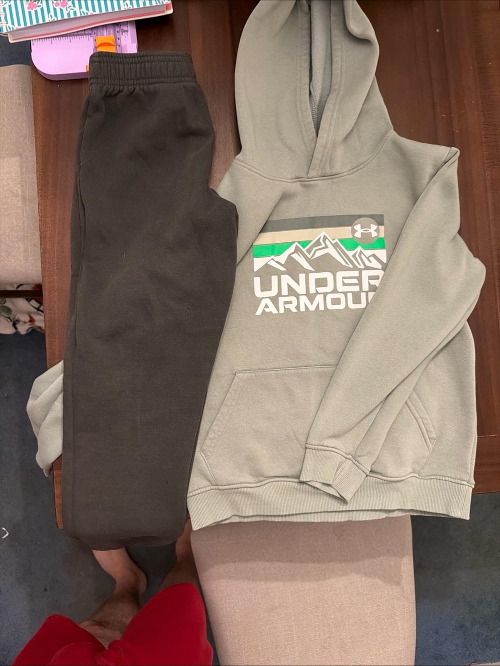 Under Armour Boys Youth Medium Hoodie Sweatpants Set Gray Green Fleece 2 Piece